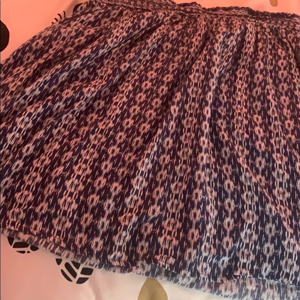 Blue skirt w/ pattern